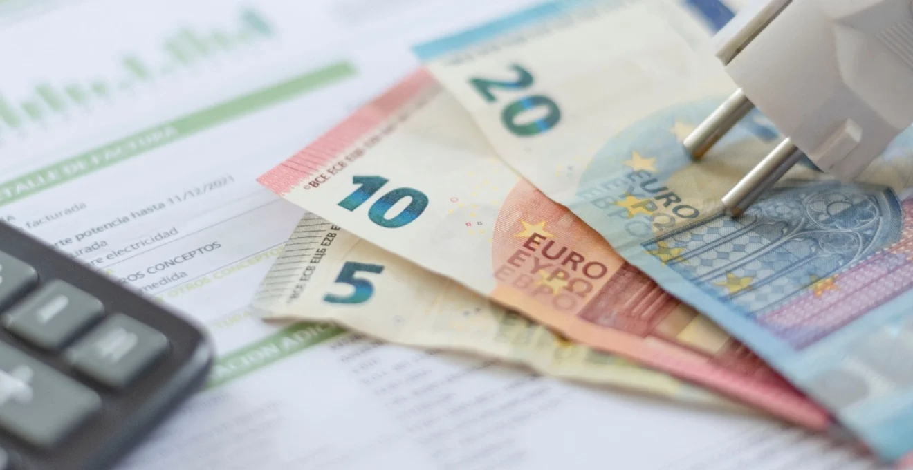 faut-il-privilegier-un-tarif-fixe-ou-indexe-dans-un-devis-delectricite-pro