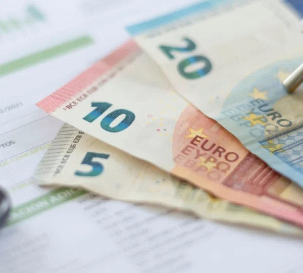 faut-il-privilegier-un-tarif-fixe-ou-indexe-dans-un-devis-delectricite-pro